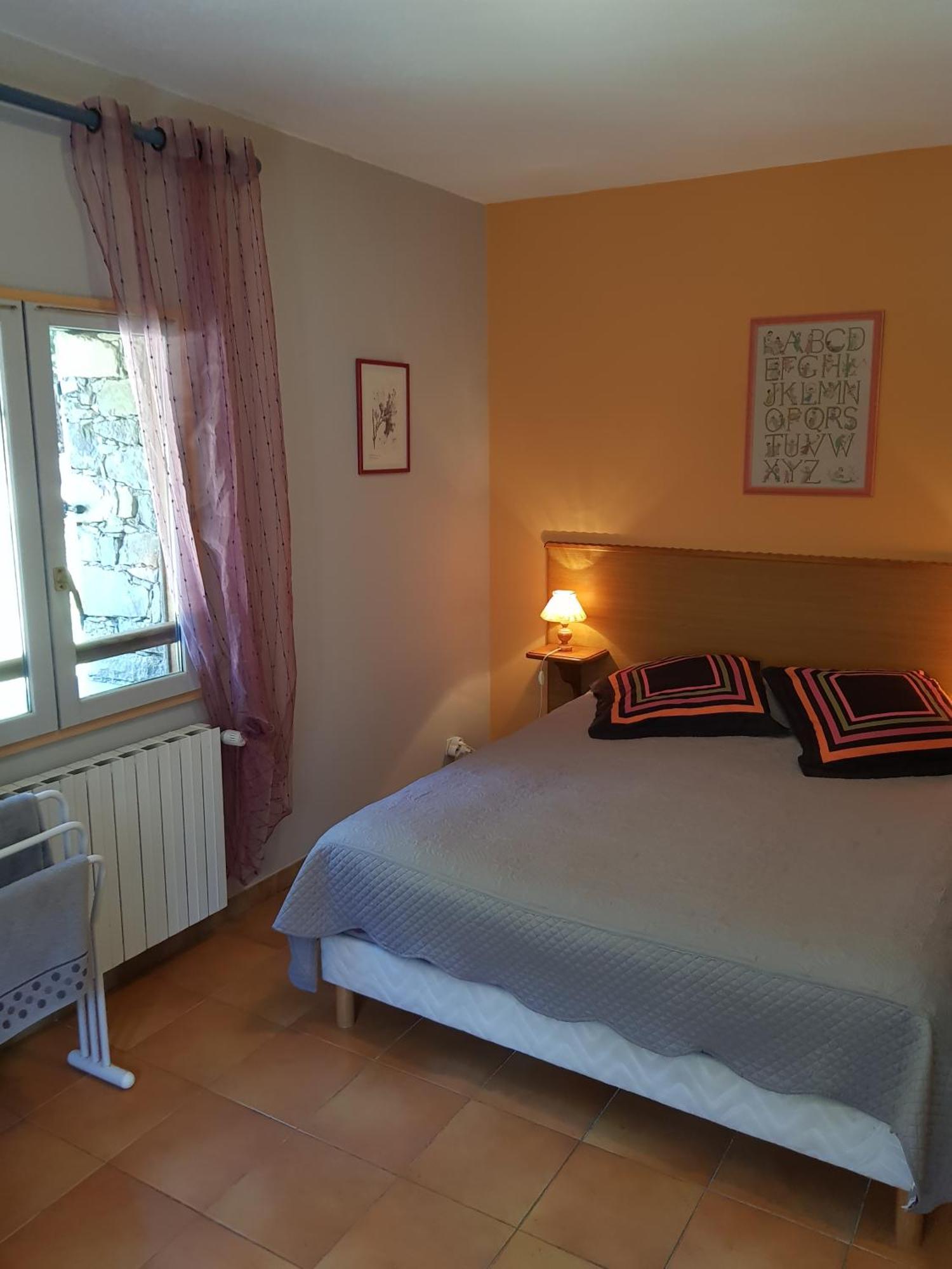 Chambre D'Hote "Chez Antoinette Et Charles" Santo-Pietro-di-Venaco Exterior photo